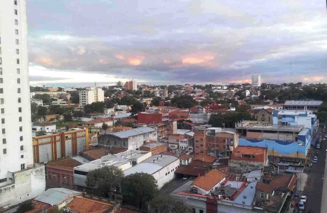 Downtown 2 Bedroom Apartment - Everything in Walking Distance