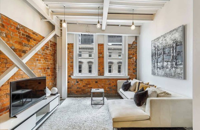 Downtown CBD Apt | Central Walkable | Zodiak Stays