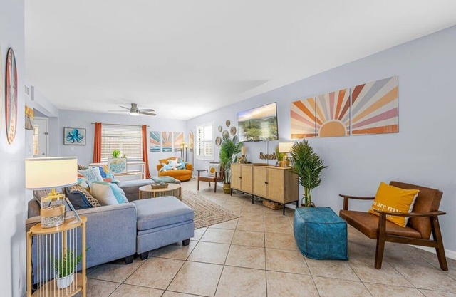 Downtown Cocoa Beach Townhome- Walk to Everything!