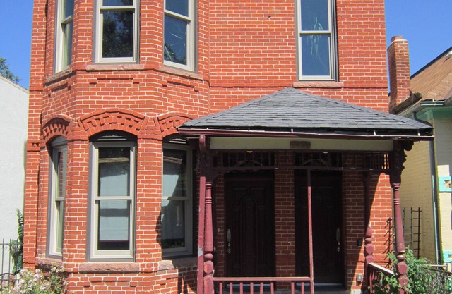 Downtown Denver Victorian Italianate 2-Bedroom Apartment