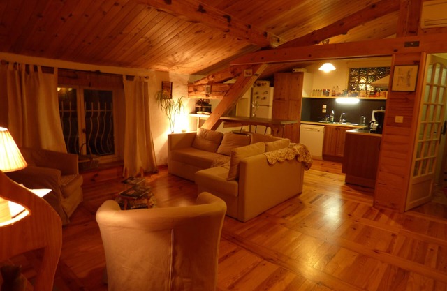 Downtown Gite Limoux Of Character, Close Aude Equipped any comfort.
