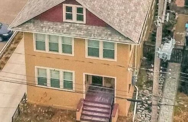 Downtown Kalamazoo Apartment Suite. Over 1,000 5-star reviews; Host since 2015