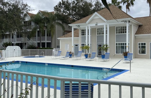 Downtown, Mins away from Lido Beach, Siesta Key, St Armands Cir