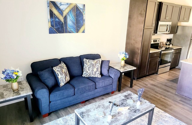Downtown West Stellar Suite- King w/Patio (223)