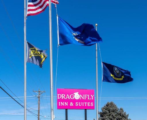 Dragonfly Inn & Suites