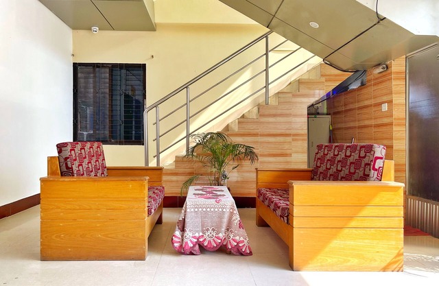 Dream Guest Inn- Couple Bed AC