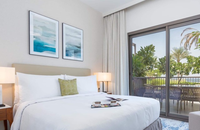 Dream Inn - 2BR Apartment with Beach Access