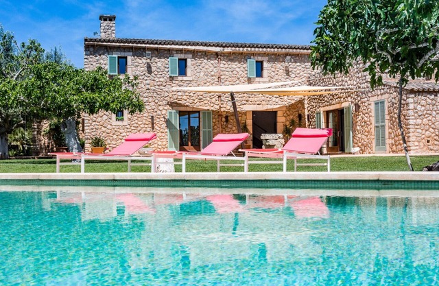 DREAM PROPERTY IN ARTÀ (MALLORCA) FOR 6 PEOPLE
