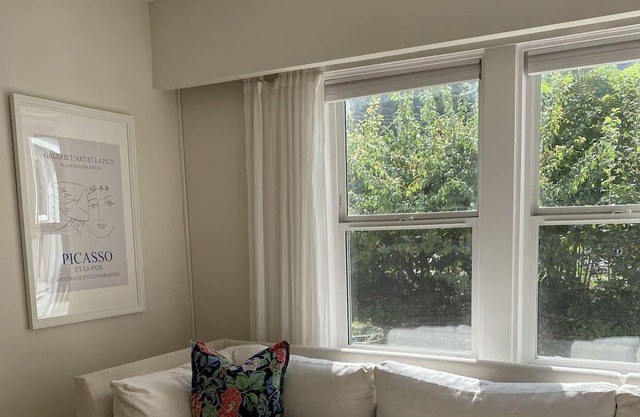 Dreamy 1920's Restored Heritage Home 3 blocks from the Ocean in Port Moody