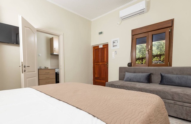 Drossia Bungalows 1 - One Bedroom Apartment, Sleeps 3