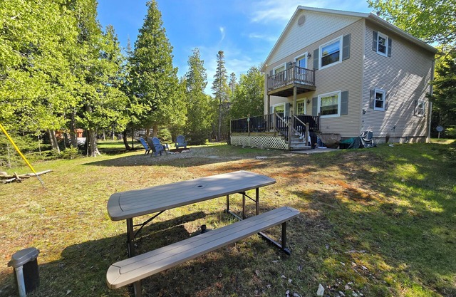 Drummond Island Hotel & Vacation Homes - Markus Retreat