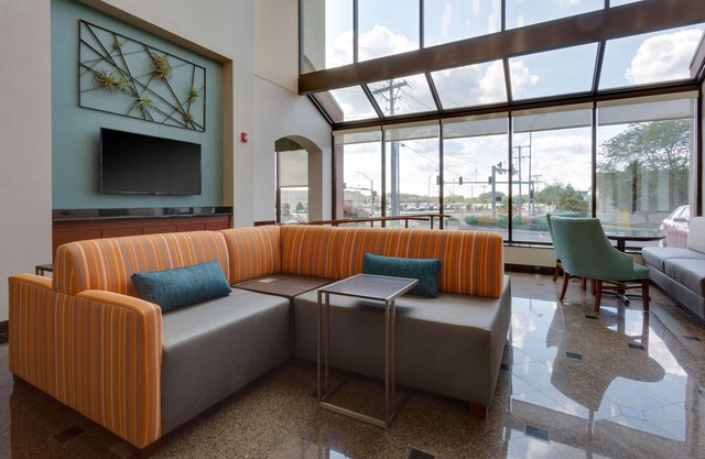 Drury Inn & Suites Columbia Stadium Boulevard