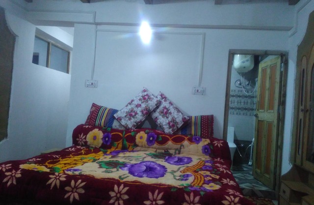 DS homedtay it's situated in apple garden neat and clean big rooms attached