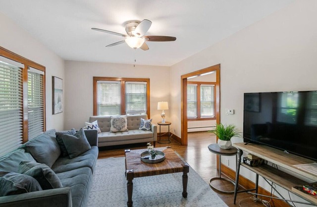 DT Libertyville Home w/Arcade PacMan by Navy Base
