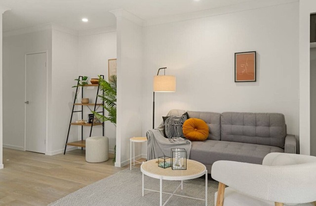 Dual-key 5BR Family home w/stunning interior