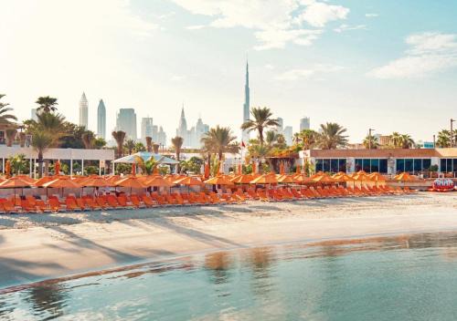 Dubai Marine Beach Resort 
