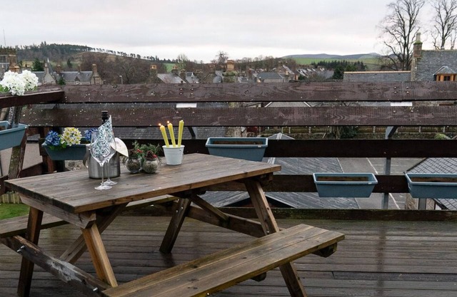 Dunedin House -Contractors - Business Travellers