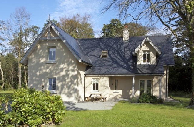 Dunkerron Woods 4 bedroom 4008 - sleeps 8 guests in 4 bedrooms