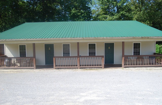 Duplex Cabin G & H (Both Sides) @ LakePointe Resort