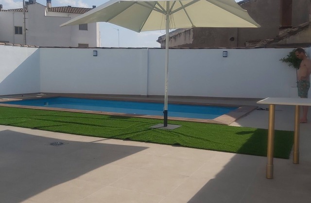 DUPLEX GRACIA APARTMENT WITH COMMUNAL POOL