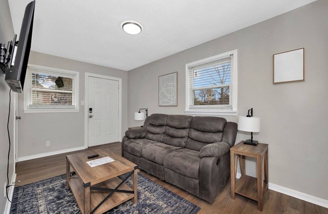 Duplex w/Office Space