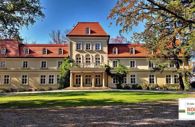 Dwór Sieraków