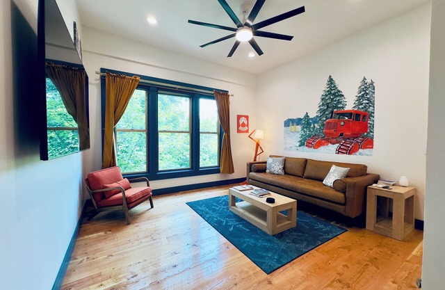 Eagle Cap is part of the Litch Hotel: fully equipped,Luxury vacation rental condos
