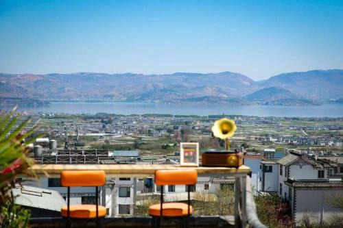 Earstring Hanging Gardens Hotel