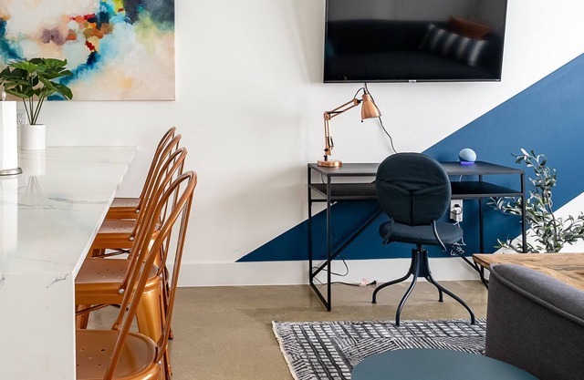 East Austin Condo - Crosby!