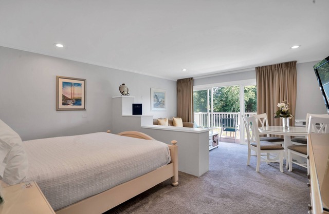 East Hampton House Resort