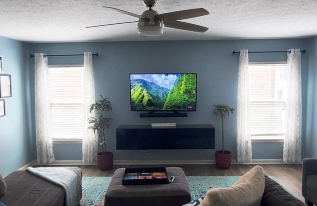 Easy Living Near Ruoff Music Center
