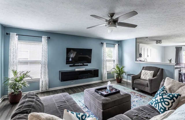 Easy Living @ Noblesville Near Ruoff Center & Grand Park