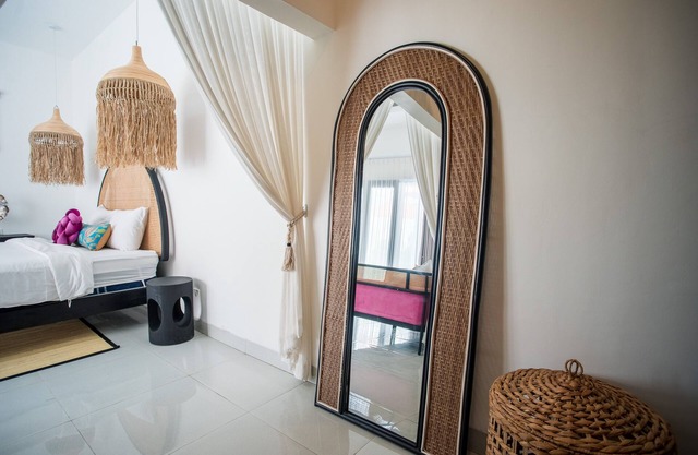 Eccentric 3 BR Villa LUNA with Private Pool near Atlas, Finns, Berawa Beach