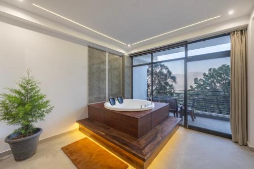 Echron 2BHK Apartment with Jacuzzi