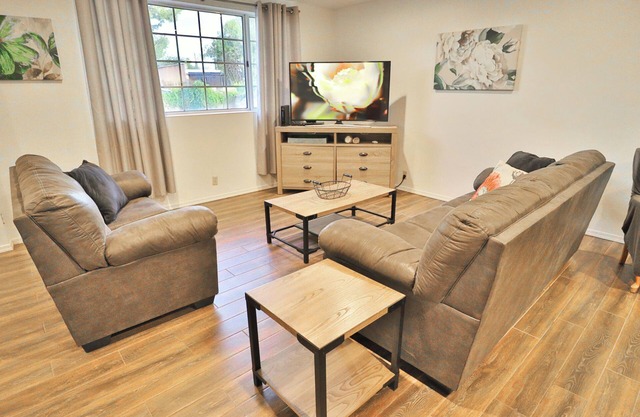 Eclectic Oasis on Brown, Pet Friendly