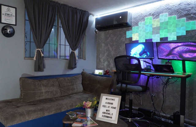 Economic Room w / Air Conditioner and Terrace