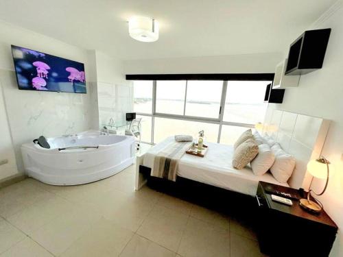 Ecusuites Ejecutiva Mini view río guayas Aeropuerto