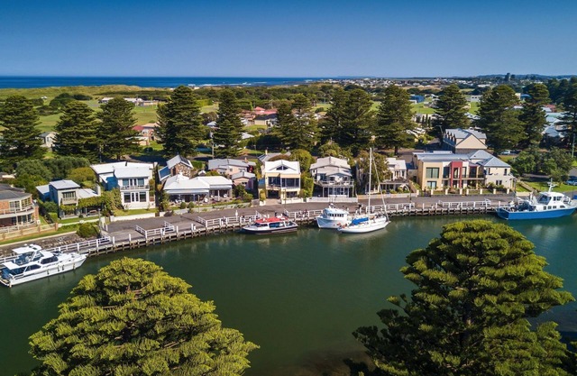 Edge17 Wharfside Cottage