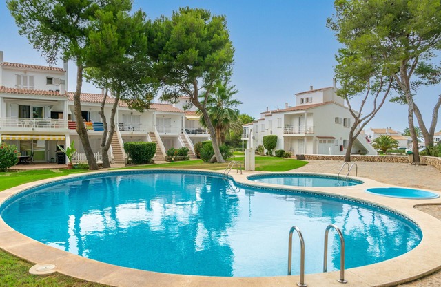 EDISOL 29 (VILLA PILAR 2) - Fantastic apartment with shared pool and free WiFi.