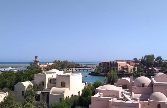 Abutig Marina 