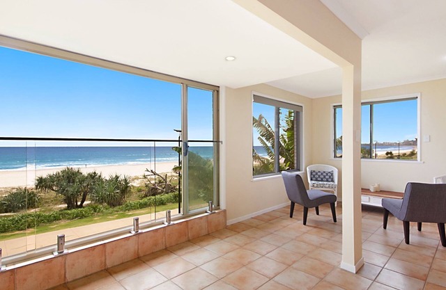 El Mirador 8 - Absolute Beachfront Tugun