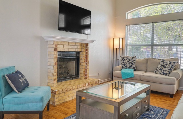 El Paso Vacation Rental w/Spacious Yard, Patio!