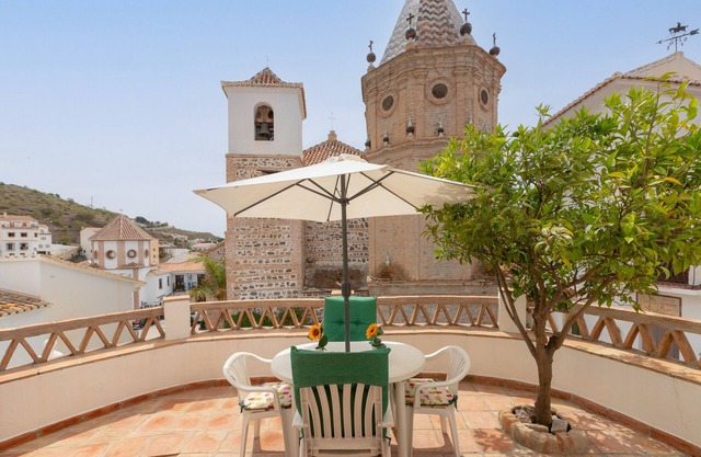 EL PORTON - Nice village house, with free WiFi