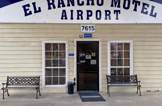 El Rancho Motel