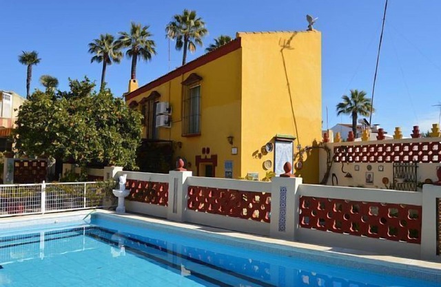 El Tamboril House Cozy house between Seville and Doñana.