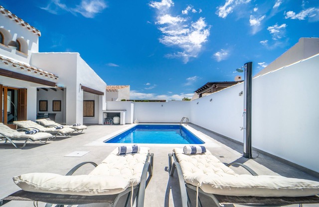 El Valle Golf Resort- Private Pool- Bbq- Parking