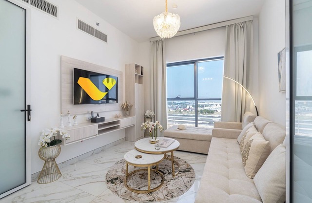 Elegance Olivz Residence by Danube