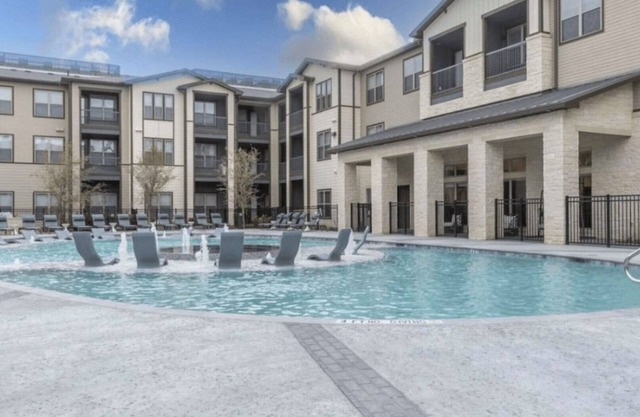 Elegant 2BD Haven in McKinney: Cozy & Modern