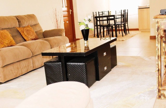 Elegant 3 bedroom apartment near the airport