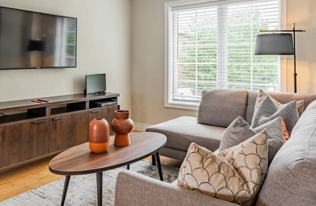 Elegant 3 Bedroom House in Brampton